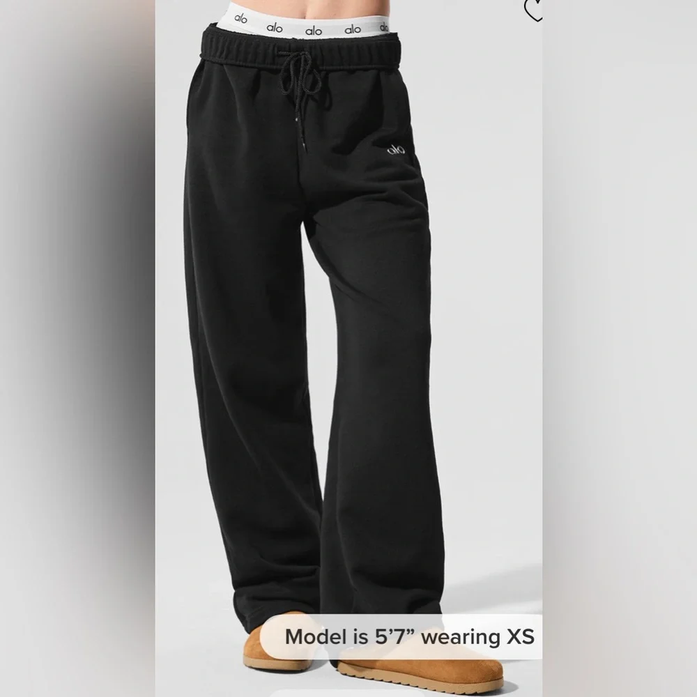ALO Yoga NWT Accolade Straight Leg Sweatpants Black Size L Oversized
